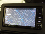 パナソニック製7インチSDナビを装備しております。
