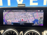 ●純正ナビ:一体感のあるナビは、高級感ある車内を演出してくれます。オーディオ機能も充実しておりますので、運転もより楽しめます♪