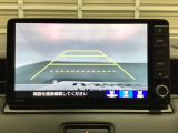 バックでの車庫入れも安心です! リアカメラが付いているバックモニター付のナビを装備しております。操作線もついており距離感も画面から確認できます。