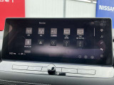 Bluetooth対応のナビなのでスマホの音楽を車内で聴けるのでお出かけの時もお気に入りの曲を聴きながらノリノリドライビング♪