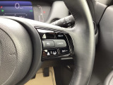 Hondaセンシングの機能のひとつ、アダプティブクルーズコントロール付!アクセルから足を離しても設定したスピードと前車との車間を保ち走行してくれます!車線維持もアシスト☆高速道路で疲労軽減ですね☆