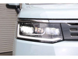 LEDヘッドライトで夜間の視認性も高く、更にオートライト搭載で、車外の明るさを感知し自動でライトを点消灯します。またエンジンOFFにすれば一緒に消灯し、消し忘れやトンネル走行時などに非常に重宝します!