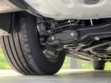 お車を安心してお乗りいただく為には、足回りの定期点検が欠かせません。サービスサポート(有償保証)では無料点検もご提供しており、安心のカーライフをお過ごしいただけるサポート体制が整っています。