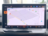 ●VW純正ナビ:一体感のあるナビは、高級感ある車内を演出してくれます。Bluetooth再生などオーディオ機能も充実しておりますので、運転もより楽しめます♪
