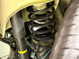 お車を安心してお乗りいただく為には、足回りの定期点検が欠かせません。サービスサポート(有償保証)では無料点検もご提供しており、安心のカーライフをお過ごしいただけるサポート体制が整っています。