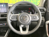 【純正革巻きステアリング】上質な革を使用することで、手にしっかり馴染みとても運転しやすいハンドルです♪