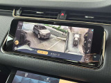 【3Dサラウンドカメラ(360&deg;カメラ)】全方位の死角となる部分や発進時・駐車時・細い路地からの運転などカメラを通してモニターで確認することが可能です。