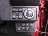 さまざまなシーンでドアの開閉を快適にする便利な機能を搭載!