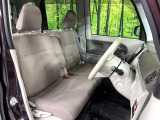 運転席シート廻りは使用感も少なく、良好な状態となっています。丁寧に使われていたことがよくわかりますね。