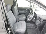 買ってからも安心!トヨタ認定中古車には1年間走行距離無制限の「ロングラン保証」がついています。年式は問わず、全国約5,000ヶ所のトヨタのお店で保証修理を受けることができます。