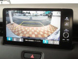 ギヤをRに入れるとナビの画面に後ろの映像が映るリヤカメラ付!後退時の安全確認やコンディションの悪い視界でもカラーバックモニターがドライバーをサポート☆☆☆