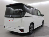 クルマの状態を徹底検査して公開!中古車は1台ずつコンディションが違います。トヨタでは中古車の総合評価や内外装の状態などをひと目で分かるよう、プロの検査員が実施した車両検査証明書をご用意しています。