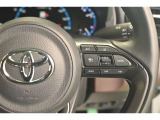 レーダークルーズコントロール(全車速追従機能付)付きです。車速に応じて追従支援してくれるので、ロングドライブも快適です。詳細は販売店スタッフまでおたずねください。