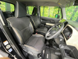 運転席シート廻りは使用感も少なく、良好な状態となっています。前オーナー様が丁寧に使っていたことがよくわかりますね。