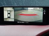 360&deg;ビューモニターを搭載しています。コーナーセンサーと合せてお使いいただくことで、安全、安心にお車の取り回しを行っていただけます。