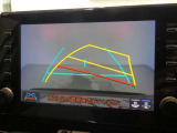バックガイドモニターで、後方を確認しながら安心して駐車することができます。運転初心者も熟練者も必須の機能ですよ!
