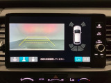 バックでの車庫入れも安心です! リアカメラが付いているバックモニター付のナビディスプレー装備しております。バンパーについているソナーや、操作線もついており距離感も画面から確認できます。