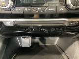 音楽CDとDVDビデオも再生できるプレーヤー付となります。