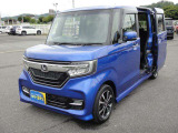 ★両側パワースライドドア★狭い駐車場や壁際などでの乗降りに便利です!操作はワイヤレスリモコン、室内のコントロールスイッチ、ドアハンドルで行えます!挟み込み防止機能付で安心!