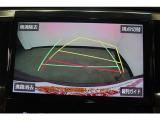 【バックカメラ】後方の映像がモニターで確認できます。駐車が苦手な方にお勧めの補助機能です。