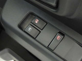 前席用パワーウインドウを装備しております。