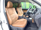 運転席シート廻りは使用感も少なく、良好な状態となっています。丁寧に使われていたことがよくわかりますね。