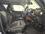 ◆LIBERALAは、輸入車選びの新たなスタイルを提案するインポート・セレクト・ブランドです。オーナー様となる方がクルマから直接感じる感性を第一にした、最良の一台との出会いをコーディネートいたします。