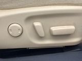 【パワーシート】スイッチ一つで簡単にシートの微調整が可能!電動だから力もいりません!快適なシートポジションにセットして、快適なドライブをお楽しみください。