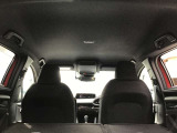 天井も綺麗です☆私は中古車を見るときに天井を良く見るようにしています☆ここが綺麗な車は車内が綺麗なことが多いです☆
