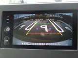 【バックモニター】車をバックさせる際に後方の様子をカーナビのモニターで確認。バック駐車を安全にスムーズに行うことができます!
