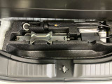 【ラゲッジルーム】実用性に優れた二段式ラゲッジル-ムでお荷物を別々に収納が可能♪♪