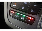 シートヒーター装備付き車!!座席に埋め込まれた電熱線によりシートを暖めることが出来る装備で、温められたシートは、寒い冬には最適です!!