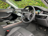 指定工場で車検までご対応可能。6ベイを完備したサービス工場を併設し、快適なAudiライフをサポートします。詳しくは0078-6002-900146中古車スタッフまで