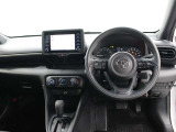 運転席廻りです。