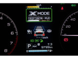 X-MODEは路面に応じてモードを選択するだけで4輪の駆動力やブレーキなどを最適にコントロール。悪路からのスムーズな脱出をサポートします。