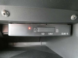 純正ドライブレコーダー:前方と車内後方の状況を映像で記録します。