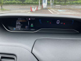 見やすいメーターがドライブをサポート致します。