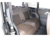 ■車内クリーニング■専門スタッフが見えないところまで徹底洗浄!車内のニオイもリフレッシュ!目に見えないところまで美しくがモットーです。だから、当店の中古車は内装にも自信があります!