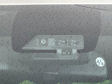 【トヨタセーフティセンス】走行中に前方の車両等を認識し、衝突しそうな時は警報とブレーキで衝突回避と被害軽減をアシスト。より安全にドライブをお楽しみいただけます。