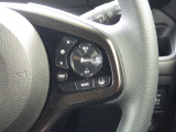 Hondaセンシングの機能のひとつ、アダプティブクルーズコントロール付!アクセルから足を離しても設定したスピードと前車との車間を保ち走行してくれます!車線維持もアシスト☆高速道路で疲労軽減ですね☆