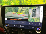 【パノラミックビューモニター】専用のカメラにより、上から見下ろしたような視点で360度クルマの周囲を確認することができます☆縦列駐車や幅寄せ時に活躍してくれます♪
