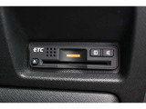 ETC車載器を装着しております。有料道路の料金所もスマートに通過できます。