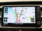 【純正9インチナビ】使いやすいナビ操作にオーディオ機能も充実!Bluetooth接続で運転中のハンズフリー電話や好みの音楽を車内に流す事が出来ます。ラインナップや車種に応じて豊富な機能が使用可能♪