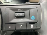 プロパイロットスイッチ。同一車線でのハンドルとアクセルのアシストが可能 長距離ドライブ時に同乗者との会話が弾みます。