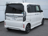 ボディクリーニング後、愛車をピカピカの状態へ保護するコーティング「ブライトパック」がおススメです!水垢がつきにくく、手入れがしやすくなりますよ!いつも愛車をきれいにしておきたい方におススメです。