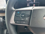プロパイロット搭載。高速道路での渋滞や長時間の運転の際、車間距離を維持し、車線中央をキープくれたり、クルマが運転をサポートしてくれるのでドライバーの負担が減り疲労を軽減します。
