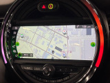 ●純正ナビ:一体感のあるナビは、高級感ある車内を演出してくれます。オーディオ機能も充実しておりますので、運転もより楽しめます♪