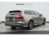V60 T5 インスクリプション