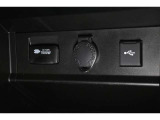 AC100V1500Wアクセサリーコンセント装備!アクセサリーDC12Vソケット装備!USB端子ソケット装備!