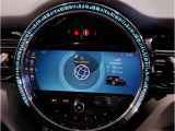 純正ナビです。とても使いやすく、Bluetooth&USBオーディオインターフェイスで、電話も音楽も楽しめます。